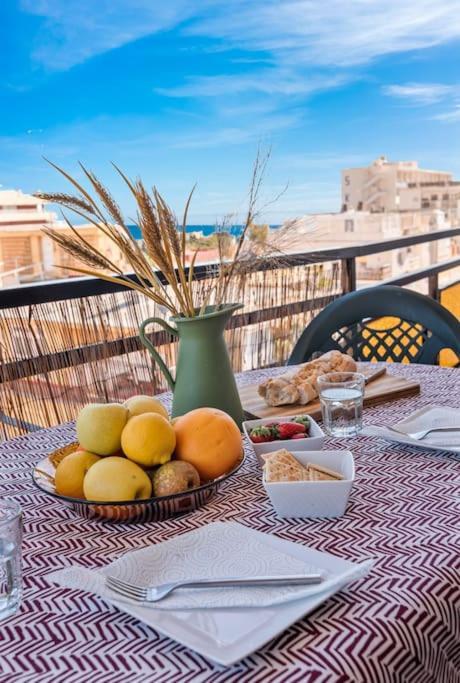 מארבלה Central Beach Apartment With Free Parking And Pool מראה חיצוני תמונה