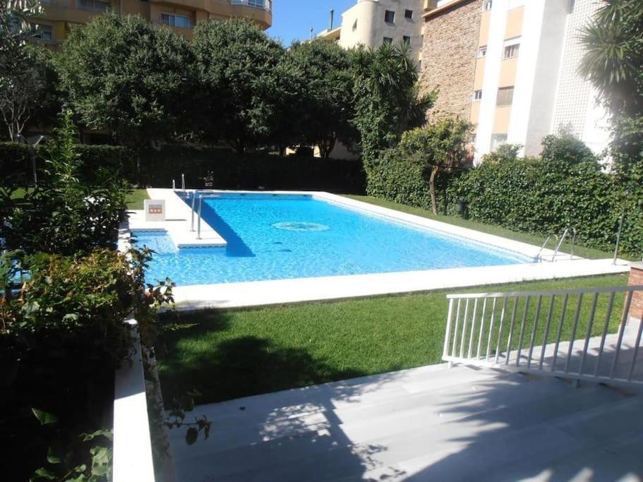 מארבלה Central Beach Apartment With Free Parking And Pool מראה חיצוני תמונה